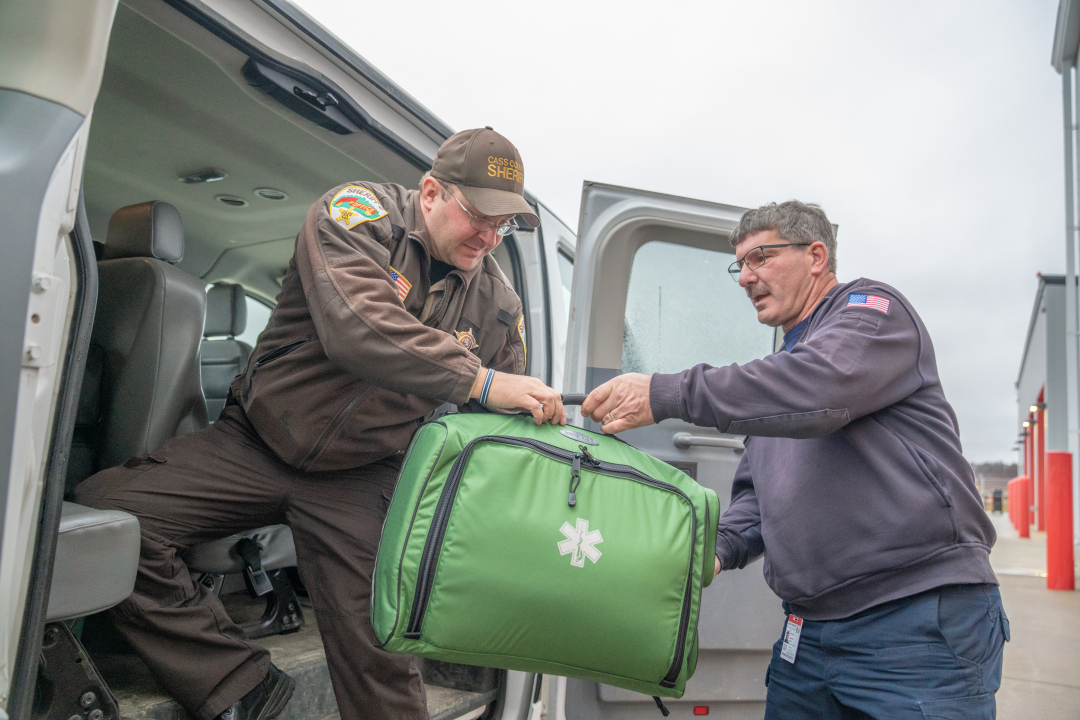 EMS loading jump bags